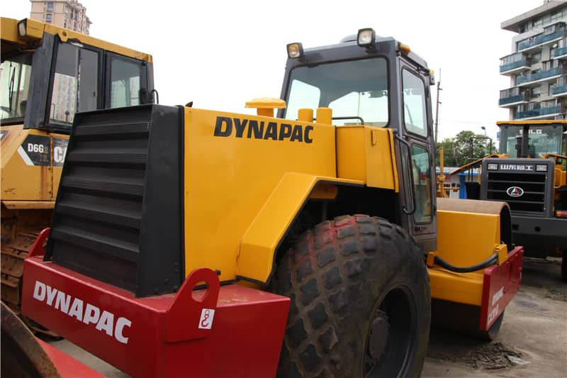 Apisonadora de asfalto DYNAPAC CA 301 D: foto 8