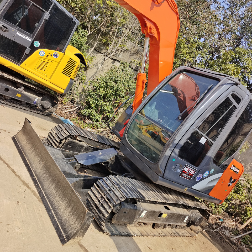 HITACHI ZX70 - Miniexcavadora: foto 1 HITACHI ZX70 - Miniexcavadora: foto 1