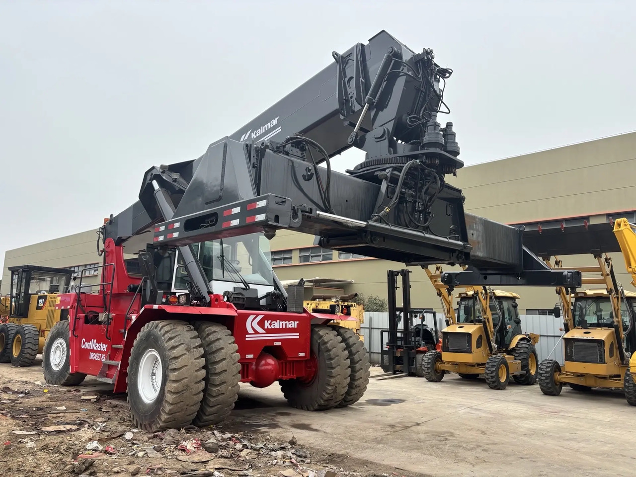 KALMAR DRS 4527 - S5 DRF450 DRT 450 45TON CONTAINER HANDLER - Reach stacker: foto 2 KALMAR DRS 4527 - S5 DRF450 DRT 450 45TON CONTAINER HANDLER - Reach stacker: foto 2