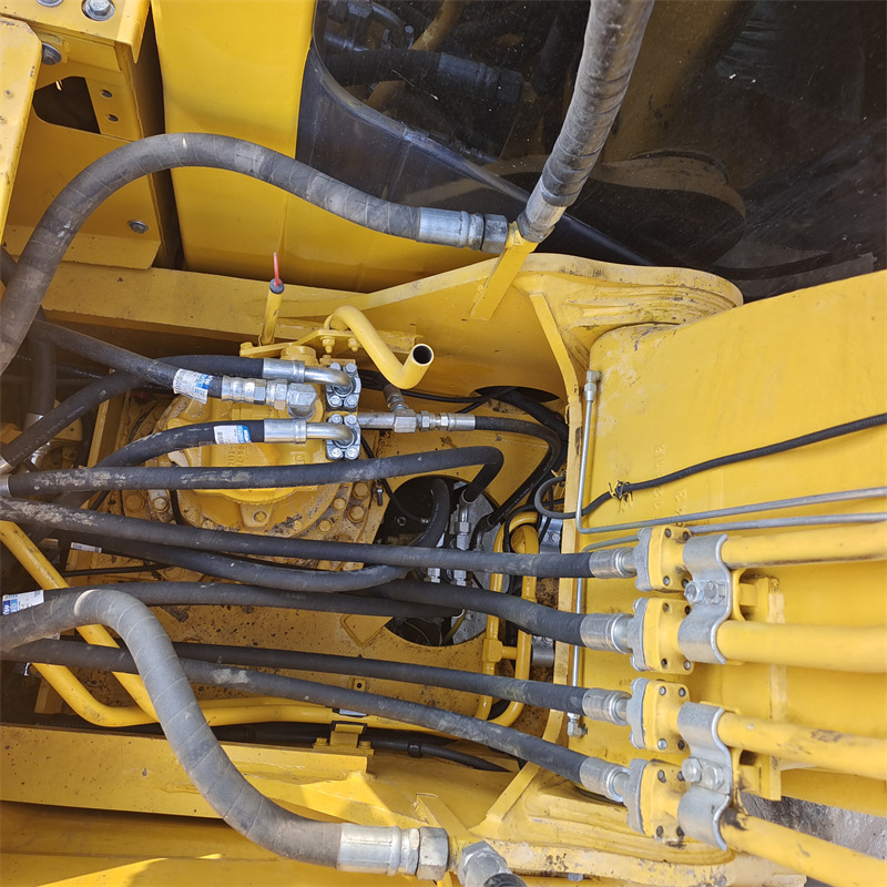 Excavadora de cadenas KOMATSU PC 220-8 N1: foto 29