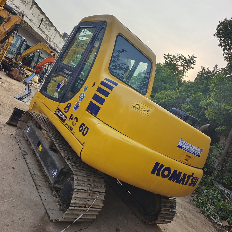 KOMATSU PC 60 - Miniexcavadora: foto 1 KOMATSU PC 60 - Miniexcavadora: foto 1