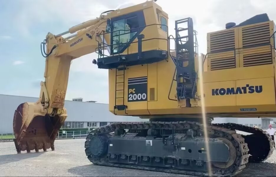 KOMATSU PC2000-8 PC 2000 - 8 Mining Crawler Excavator - Maquinaria para minería: foto 2 KOMATSU PC2000-8 PC 2000 - 8 Mining Crawler Excavator - Maquinaria para minería: foto 2