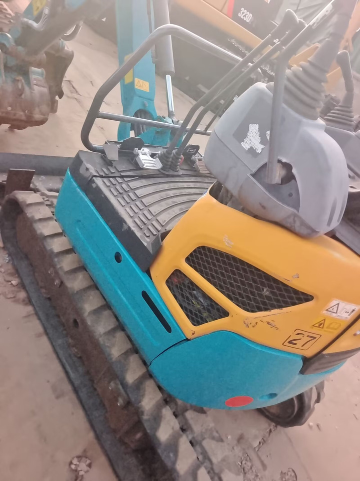 KUBOTA U17 - Miniexcavadora: foto 1 KUBOTA U17 - Miniexcavadora: foto 1