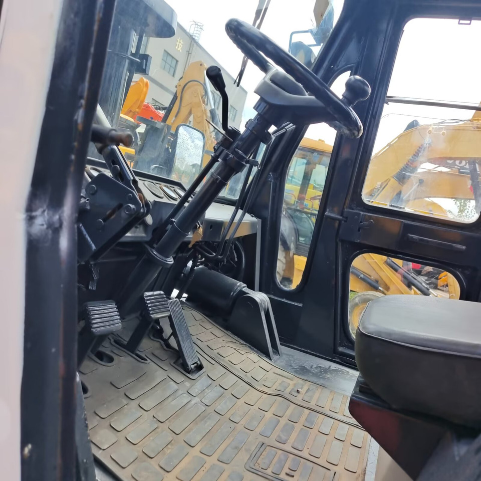 TCM FD100 10 TON - Carretilla elevadora diésel: foto 5 TCM FD100 10 TON - Carretilla elevadora diésel: foto 5