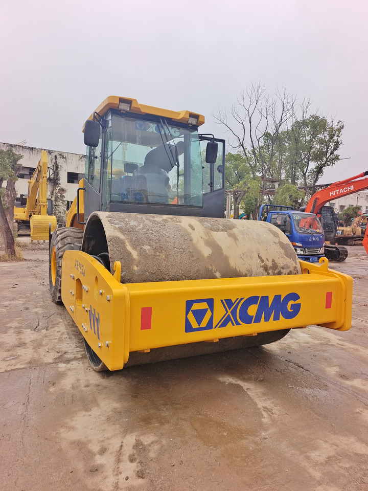 XCMG XS183J - Apisonadora de asfalto: foto 5 XCMG XS183J - Apisonadora de asfalto: foto 5