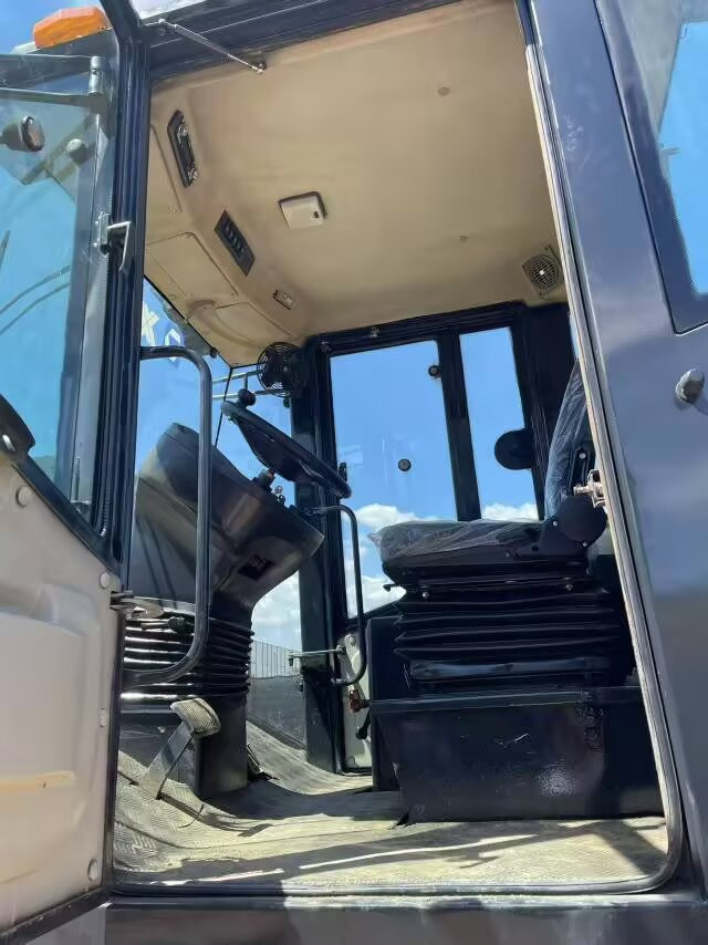 XCMG XS222J XS223J - Apisonadora de asfalto: foto 2 XCMG XS222J XS223J - Apisonadora de asfalto: foto 2