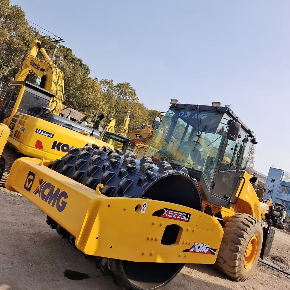 XCMG XS223J Goat Horn Vibratory Roller Compactor - Apisonadora de asfalto: foto 1 XCMG XS223J Goat Horn Vibratory Roller Compactor - Apisonadora de asfalto: foto 1