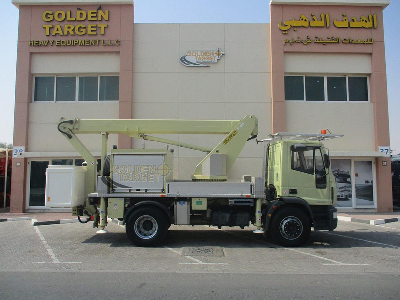 Iveco EuroCargo 180E28 - Plataforma elevadora: foto 5 Iveco EuroCargo 180E28 - Plataforma elevadora: foto 5