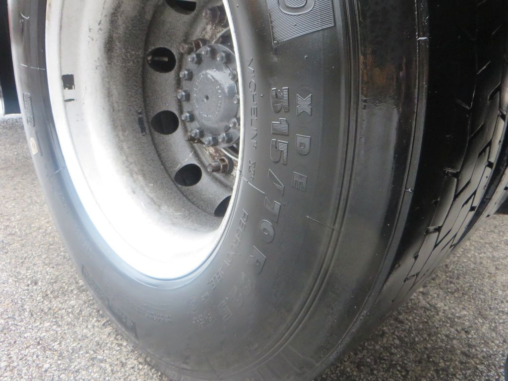 Renault Premium 450 4x2Tractor ADR Retarder Renault Premium 450 4x2Tractor ADR Retarder - Cabeza tractora: foto 5 Renault Premium 450 4x2Tractor ADR Retarder Renault Premium 450 4x2Tractor ADR Retarder - Cabeza tractora: foto 5