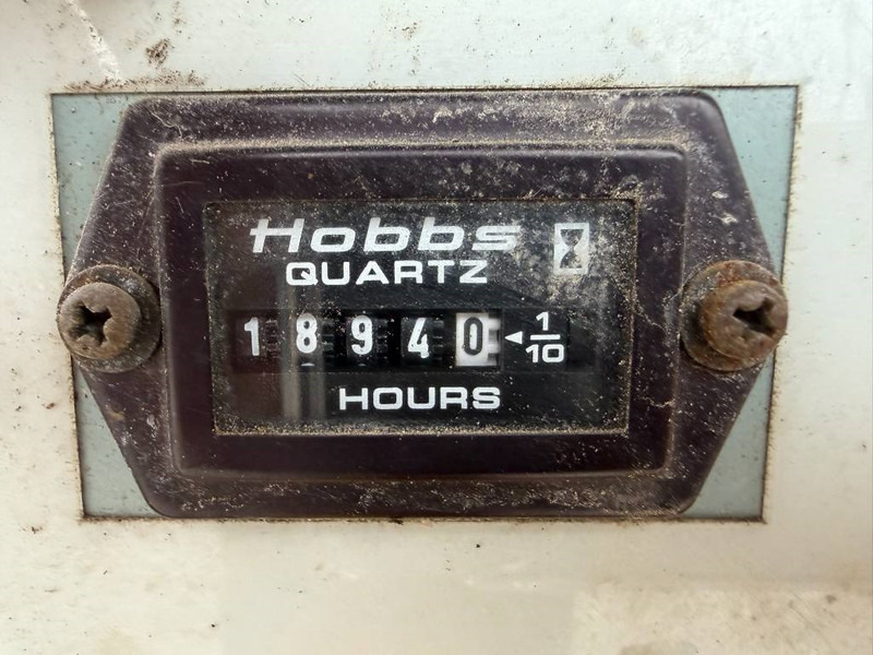 Plataforma telescopica Hitachi HX 140 B-2: foto 10