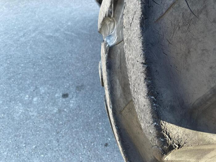 Claas Arion 650 - Tractor: foto 2 Claas Arion 650 - Tractor: foto 2