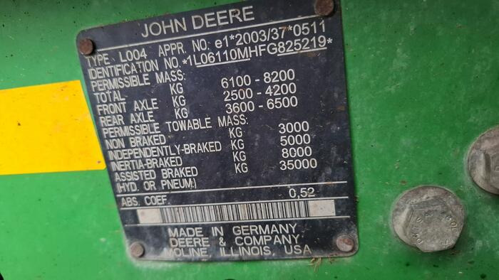 John Deere 6110 MC - Tractor: foto 5 John Deere 6110 MC - Tractor: foto 5