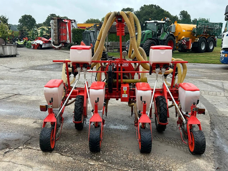 Gaspardo Gaspardo SP540 Maiszaaimachine 4 rijer Zaaimachine - Maquinaria de siembra: foto 4 Gaspardo Gaspardo SP540 Maiszaaimachine 4 rijer Zaaimachine - Maquinaria de siembra: foto 4