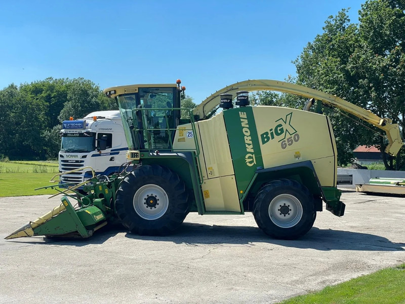 Krone Big X 650 V8 Hakselaar Claas John deere New holland - Cosechadora de forraje: foto 5 Krone Big X 650 V8 Hakselaar Claas John deere New holland - Cosechadora de forraje: foto 5