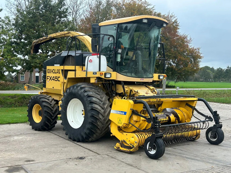 New Holland FX 450 Hakselaar Gras hakselaar - Trituradora de madera: foto 1 New Holland FX 450 Hakselaar Gras hakselaar - Trituradora de madera: foto 1