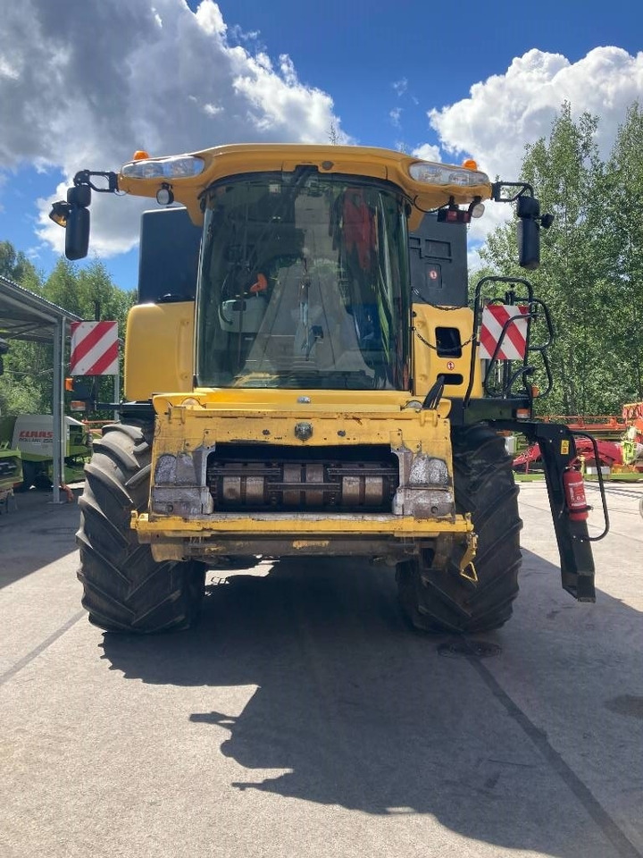 Cosechadora de granos New Holland CR 9090: foto 7