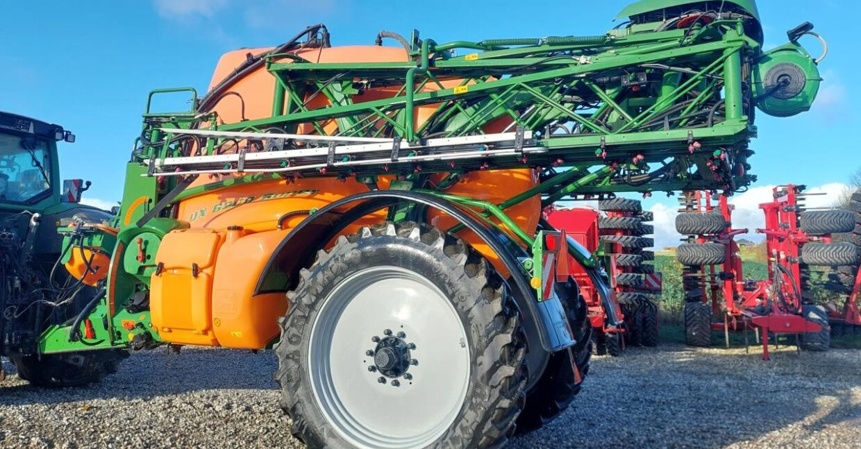 Amazone UX 6200 Super 30-24m - Pulverizador arrastrado: foto 4 Amazone UX 6200 Super 30-24m - Pulverizador arrastrado: foto 4