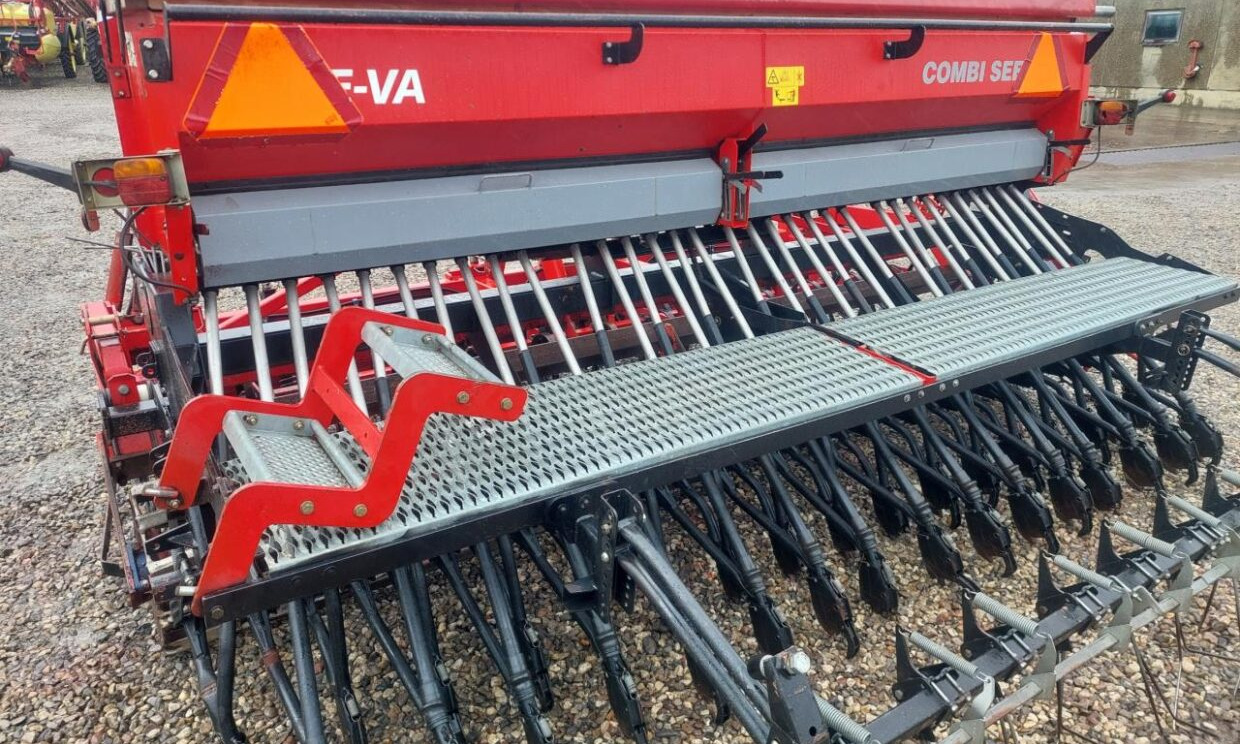 HE-VA Combi-Seeder 4m - Combinado de siembra: foto 4 HE-VA Combi-Seeder 4m - Combinado de siembra: foto 4