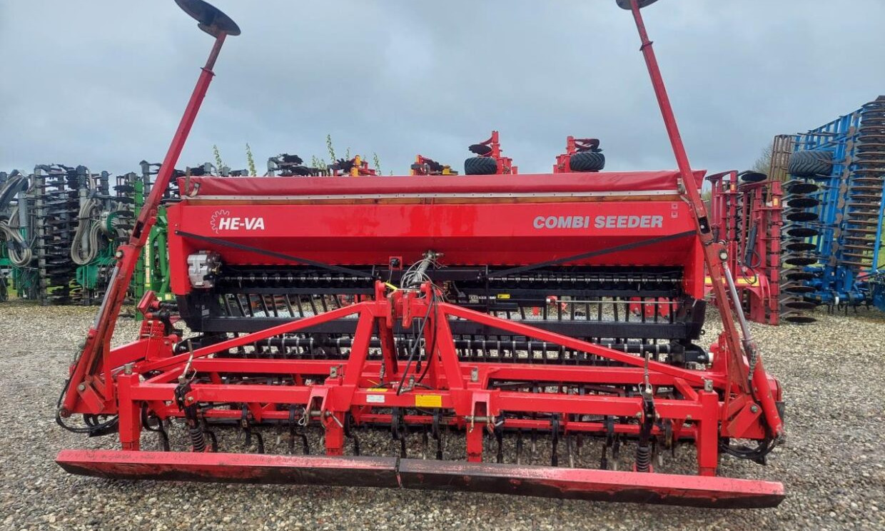 HE-VA Combi-Seeder 4m - Combinado de siembra: foto 1 HE-VA Combi-Seeder 4m - Combinado de siembra: foto 1