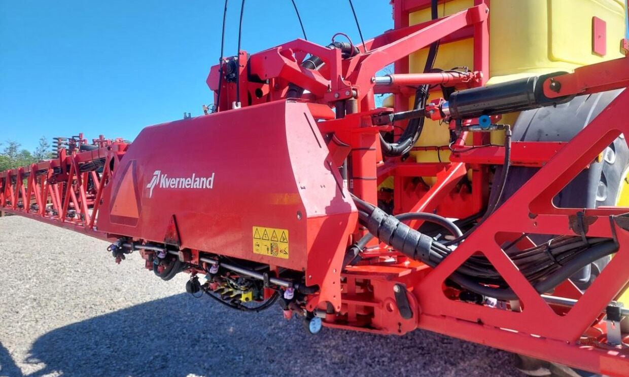 Pulverizador arrastrado Kverneland IXtrack C60 - 36m: foto 6