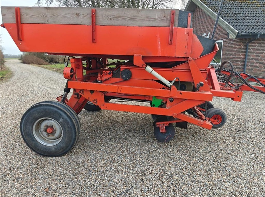 Structural 3 rækket - Plantadora de patatas: foto 3 Structural 3 rækket - Plantadora de patatas: foto 3