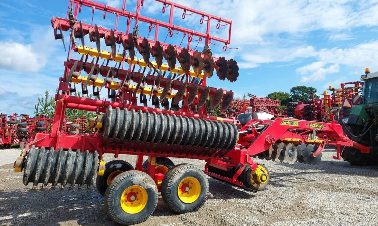 Väderstad Carrier 820 tallerkenharve - Rastras: foto 3 Väderstad Carrier 820 tallerkenharve - Rastras: foto 3