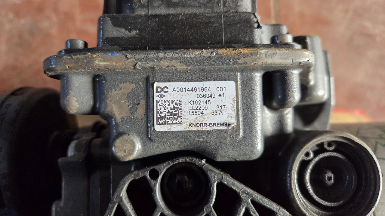 KNORR-BREMSE CONTROL UNIT EAPU K 102145 - Unidad de control para Camión: foto 4 KNORR-BREMSE CONTROL UNIT EAPU K 102145 - Unidad de control para Camión: foto 4