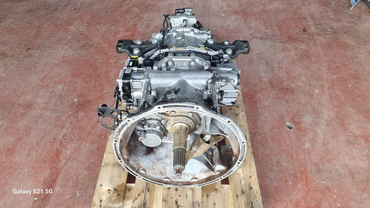 MERCEDES  ACTROS MP3 G211-12 - Caja de cambios: foto 1 MERCEDES  ACTROS MP3 G211-12 - Caja de cambios: foto 1