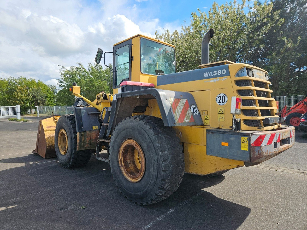 Komatsu WA 380-3 - Cargadora de ruedas: foto 2 Komatsu WA 380-3 - Cargadora de ruedas: foto 2