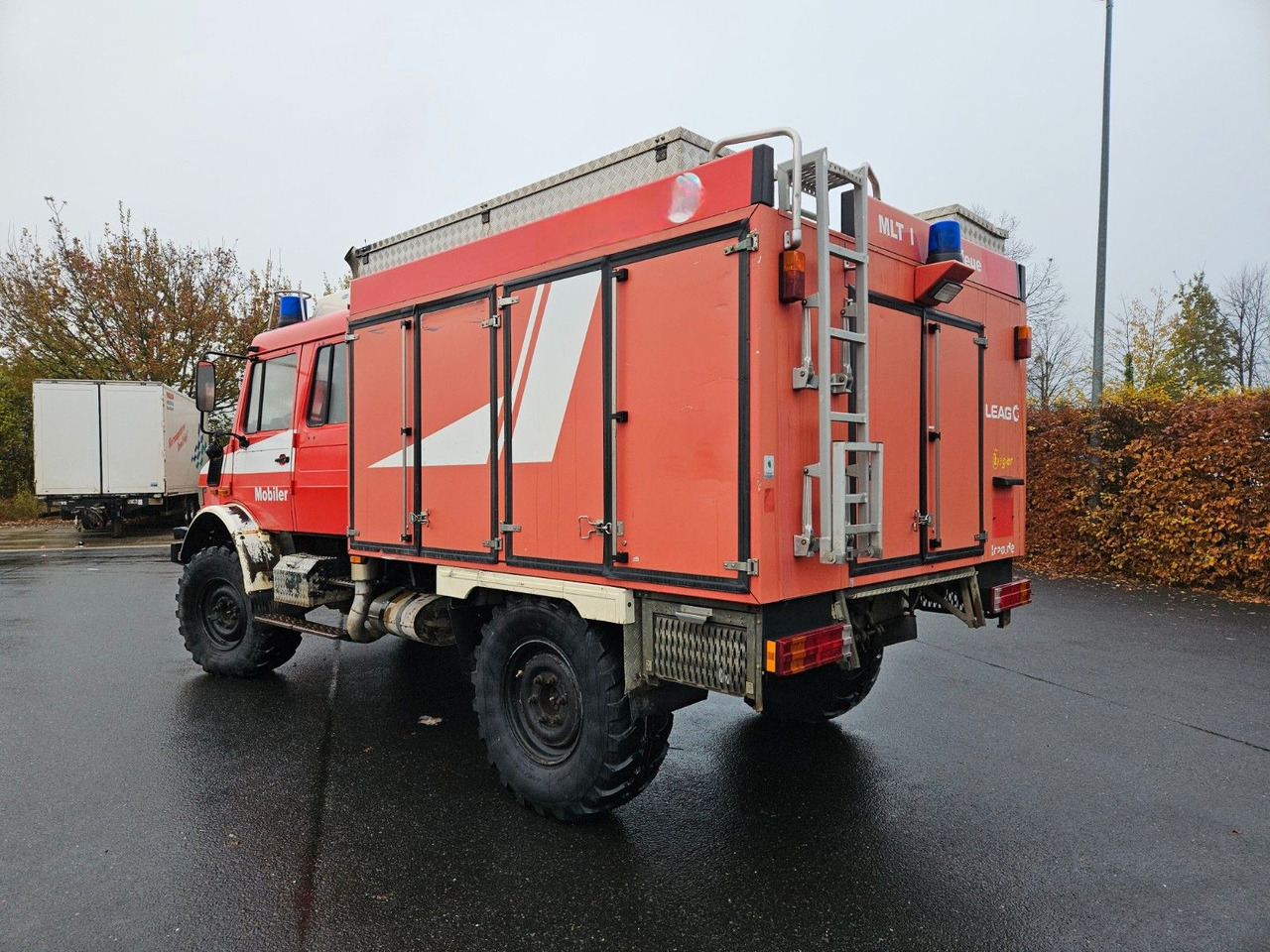 Unimog U4000 4x4 DOKA Tanklöschfahrzeug Feuerwehr - Camión cisterna: foto 3 Unimog U4000 4x4 DOKA Tanklöschfahrzeug Feuerwehr - Camión cisterna: foto 3