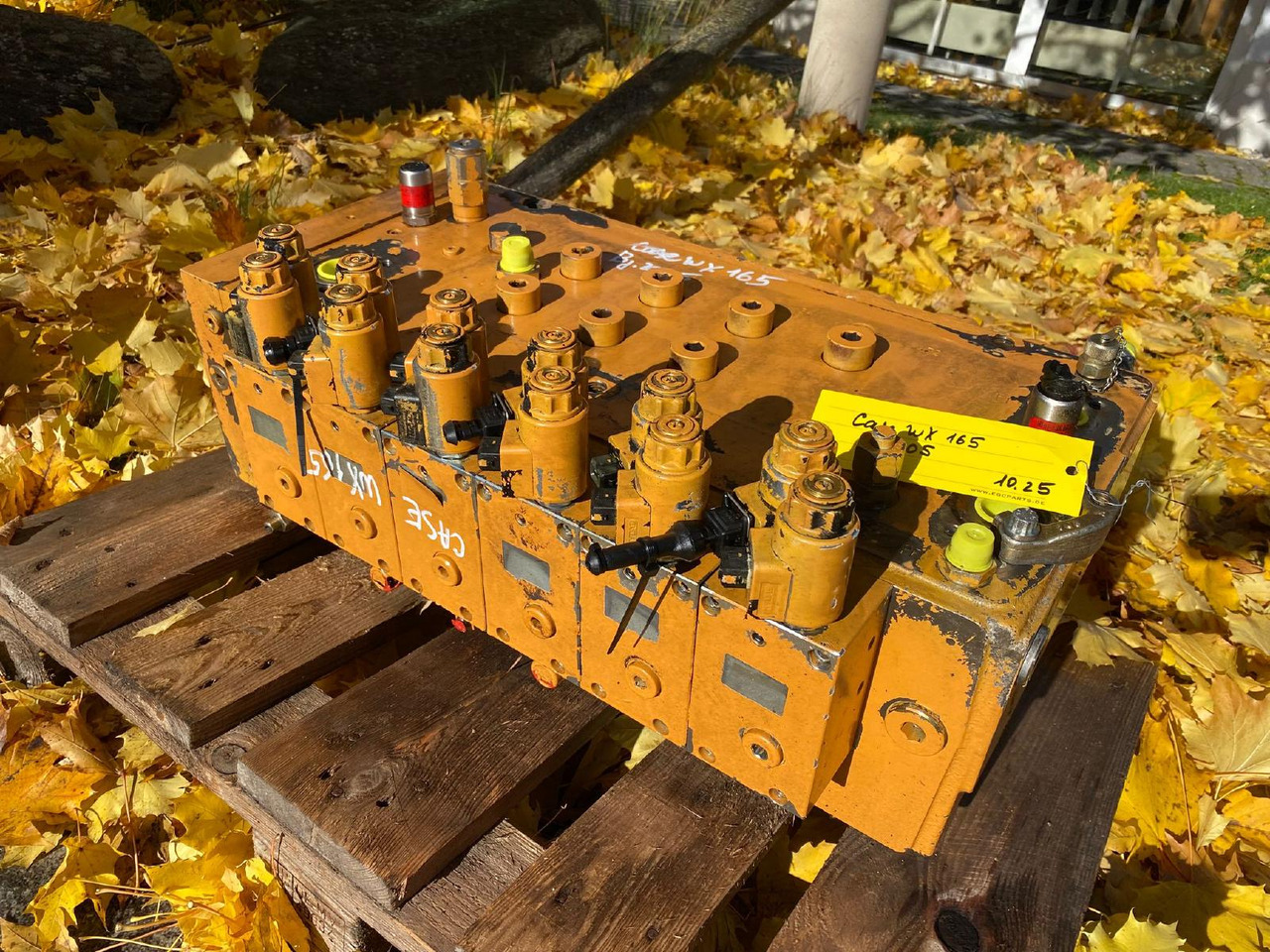 Case WX 165 - Válvula hidráulica para Maquinaria de construcción: foto 2 Case WX 165 - Válvula hidráulica para Maquinaria de construcción: foto 2