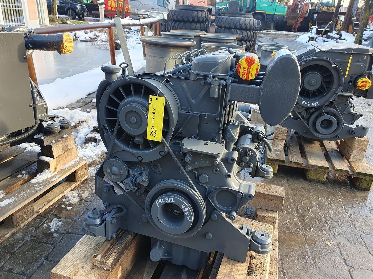Deutz F4L912 neu überholt - Motor para Maquinaria de construcción: foto 2 Deutz F4L912 neu überholt - Motor para Maquinaria de construcción: foto 2