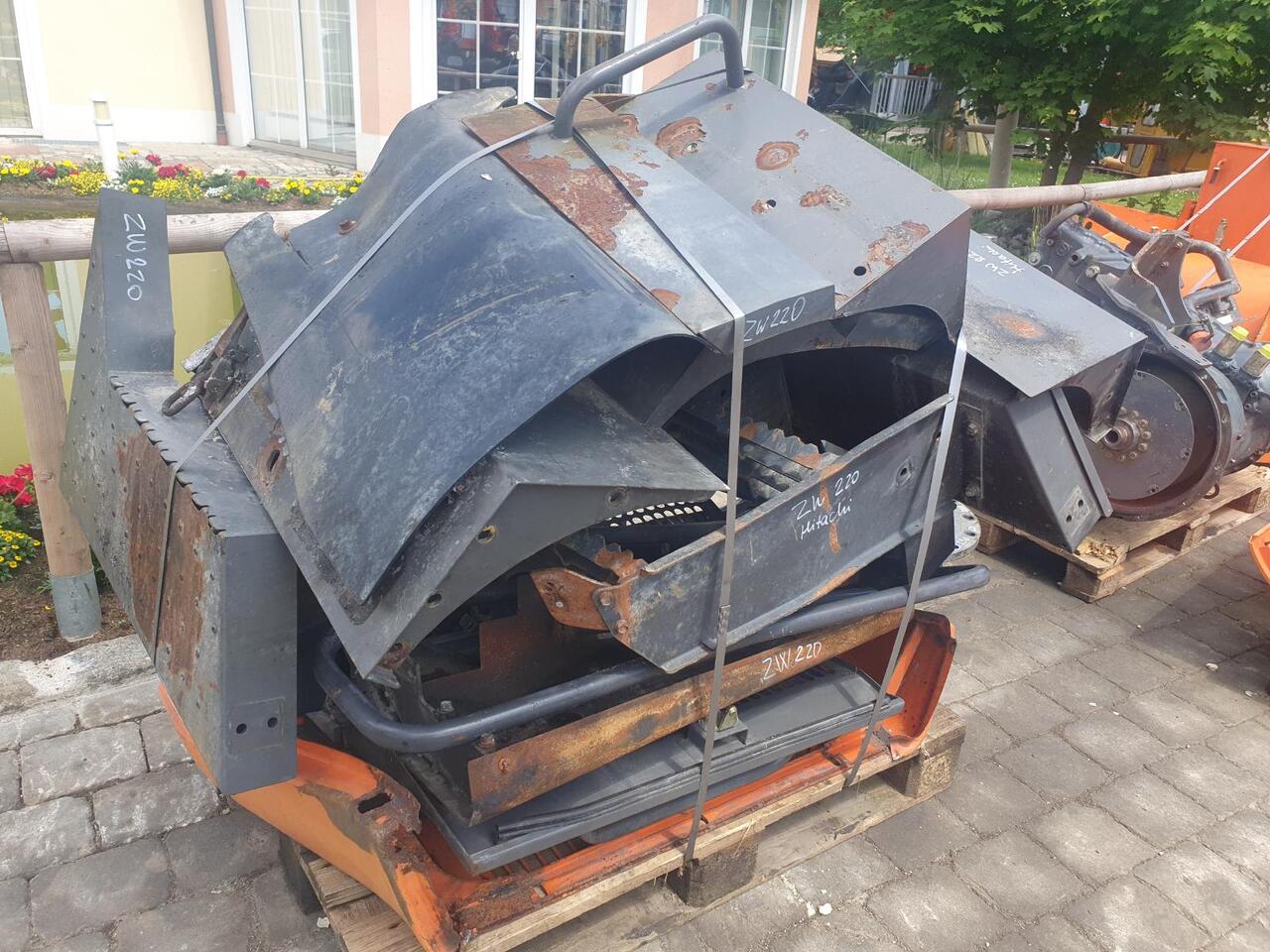 Hitachi ZW 220 - Carrocería y exterior para Cargadora de ruedas: foto 3 Hitachi ZW 220 - Carrocería y exterior para Cargadora de ruedas: foto 3