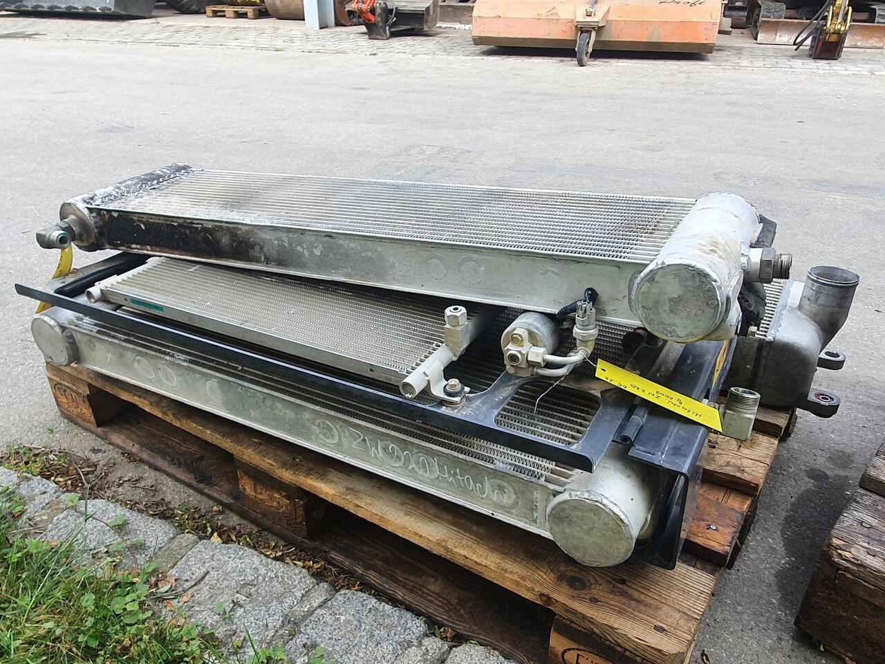 Hitachi ZW 220 - Sistema de refrigeración para Maquinaria de construcción: foto 2 Hitachi ZW 220 - Sistema de refrigeración para Maquinaria de construcción: foto 2