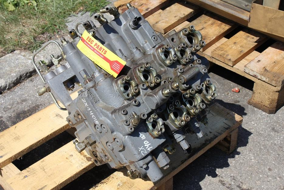 Hitachi ZX 140W - Válvula hidráulica para Maquinaria de construcción: foto 2 Hitachi ZX 140W - Válvula hidráulica para Maquinaria de construcción: foto 2