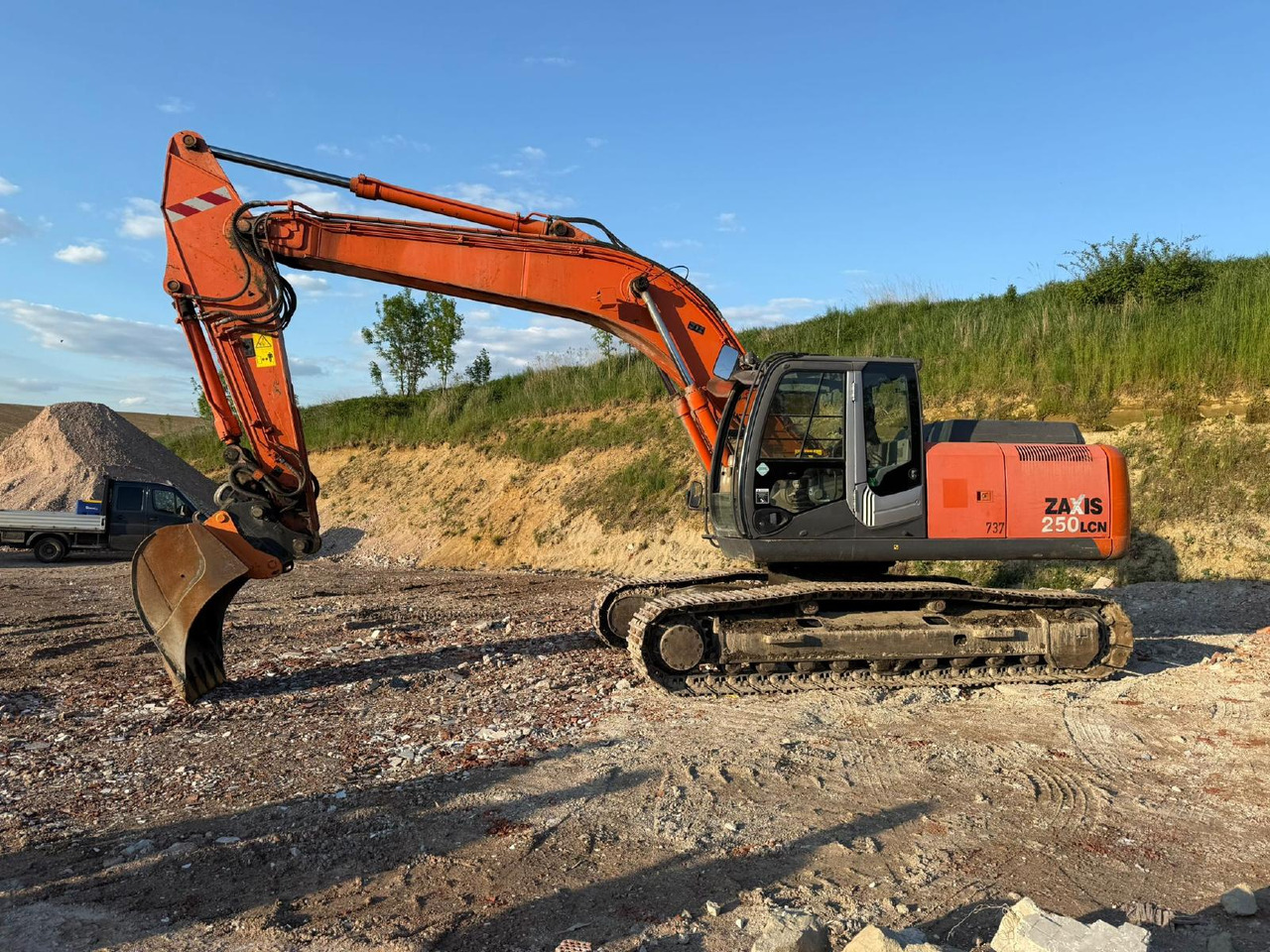Hitachi ZX 250 LCN -3 - Excavadora de cadenas: foto 5 Hitachi ZX 250 LCN -3 - Excavadora de cadenas: foto 5