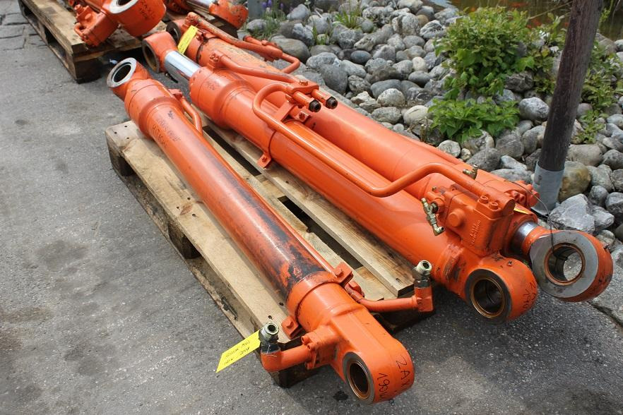 Hitachi ZX190W - Cilindro hidráulico para Maquinaria de construcción: foto 4 Hitachi ZX190W - Cilindro hidráulico para Maquinaria de construcción: foto 4