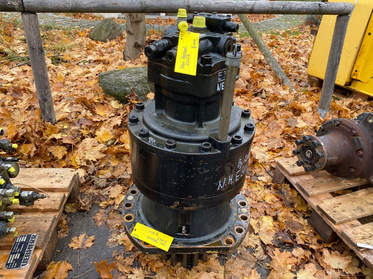 Holland E 305 - Reductor de giro para Maquinaria de construcción: foto 2 Holland E 305 - Reductor de giro para Maquinaria de construcción: foto 2