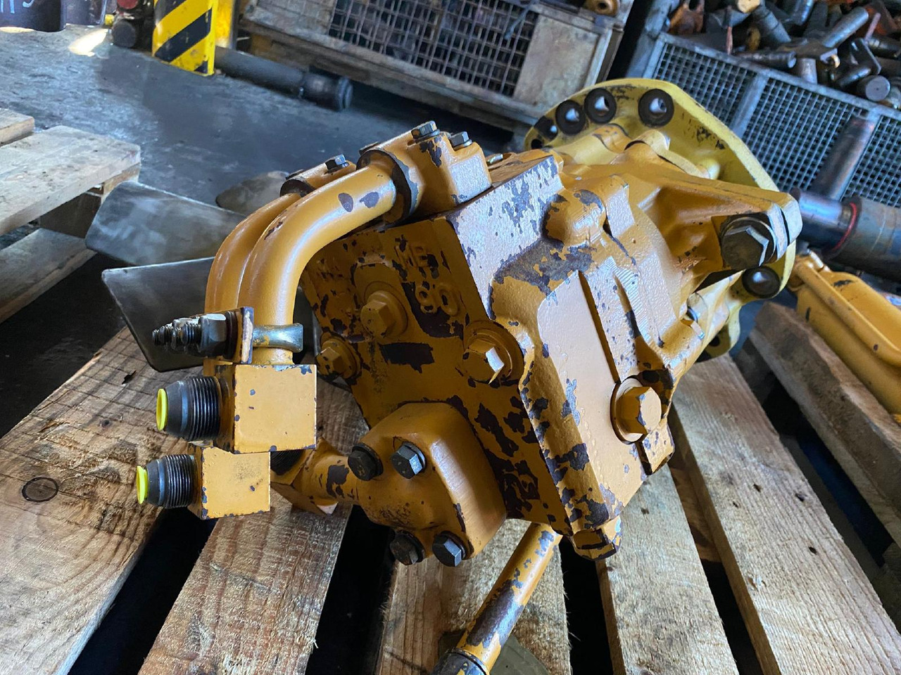 Komatsu PC 150 - Reductor de giro para Maquinaria de construcción: foto 3 Komatsu PC 150 - Reductor de giro para Maquinaria de construcción: foto 3