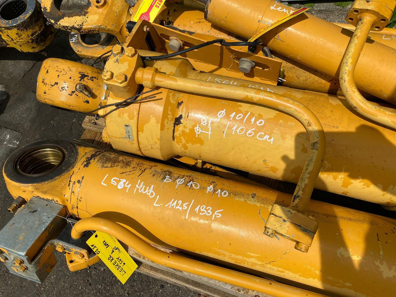 Cilindro hidráulico para Maquinaria de construcción Liebherr L 564: foto 6 Cilindro hidráulico para Maquinaria de construcción Liebherr L 564: foto 6