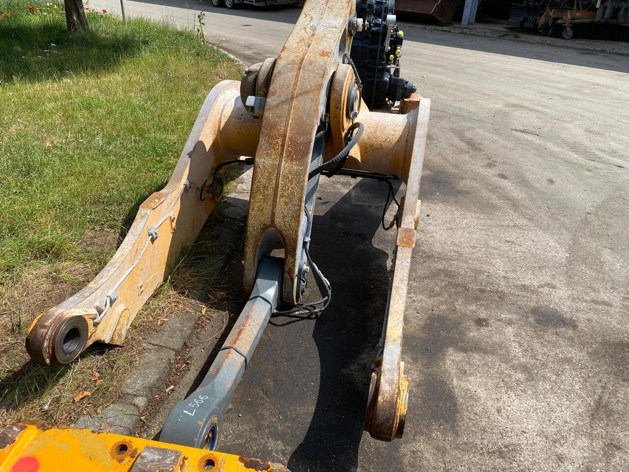 Liebherr L 566 - Brazo: foto 4 Liebherr L 566 - Brazo: foto 4