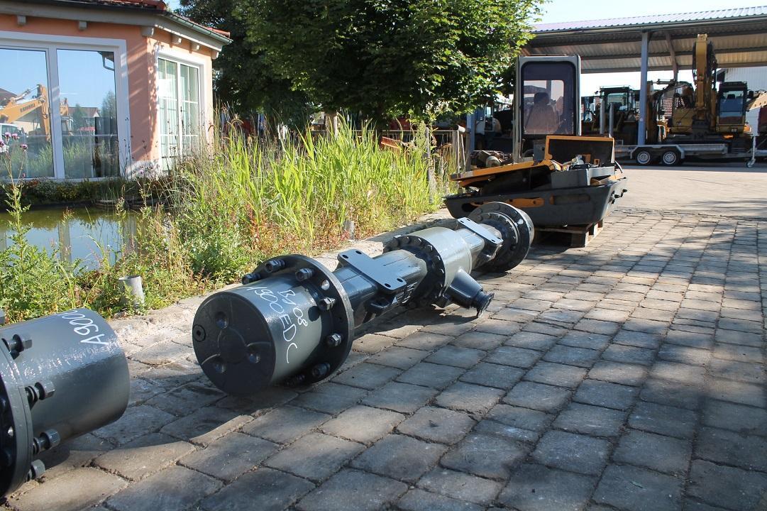 Liebherr ZF aus LH A900C LIT - Eje y piezas para Maquinaria de construcción: foto 1 Liebherr ZF aus LH A900C LIT - Eje y piezas para Maquinaria de construcción: foto 1