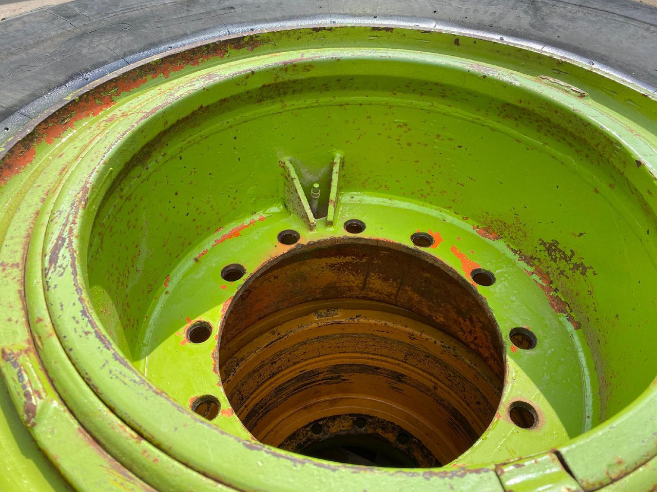 Terex 23,5R 25 aus 3066 - Neumático para Dúmper: foto 5 Terex 23,5R 25 aus 3066 - Neumático para Dúmper: foto 5