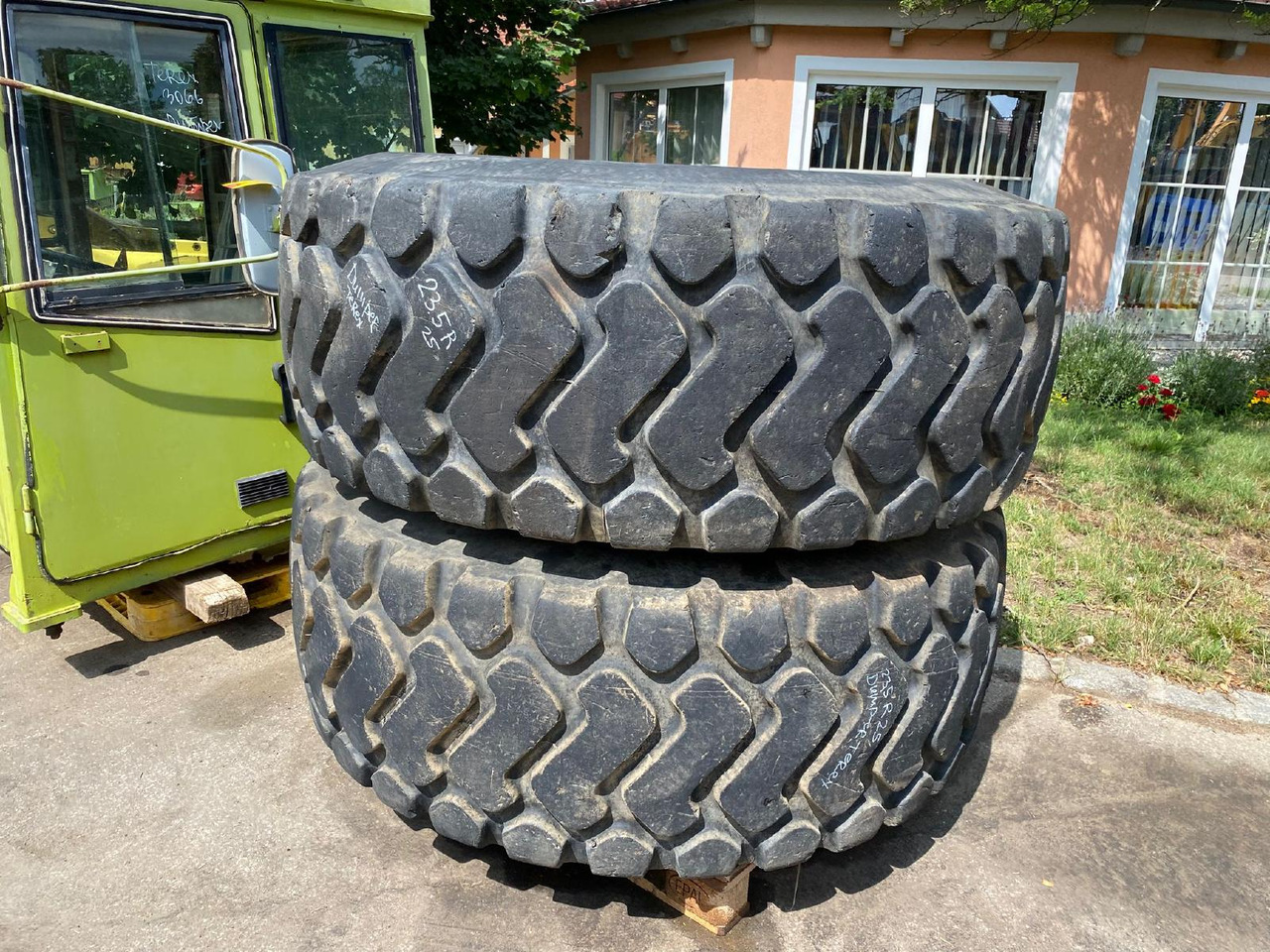 Terex 23,5R 25 aus 3066 - Neumático para Dúmper: foto 2 Terex 23,5R 25 aus 3066 - Neumático para Dúmper: foto 2