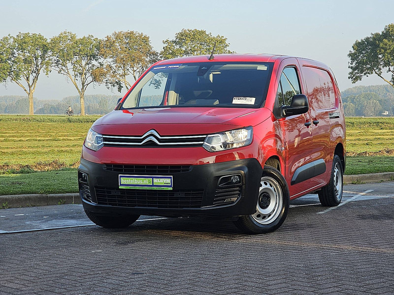 Citroën Berlingo 1.2 XL 130 AUT. 34 dkm. - Furgoneta caja cerrada: foto 1 Citroën Berlingo 1.2 XL 130 AUT. 34 dkm. - Furgoneta caja cerrada: foto 1