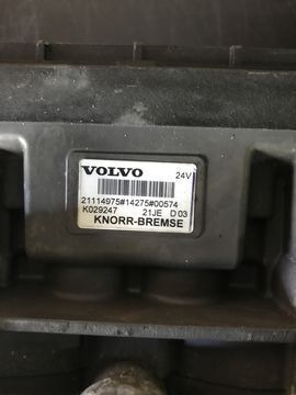 Knorr-Bremse oryginał demontaż 21114975 Volvo FH4 truck - Válvula de freno para Camión: foto 3 Knorr-Bremse oryginał demontaż 21114975 Volvo FH4 truck - Válvula de freno para Camión: foto 3