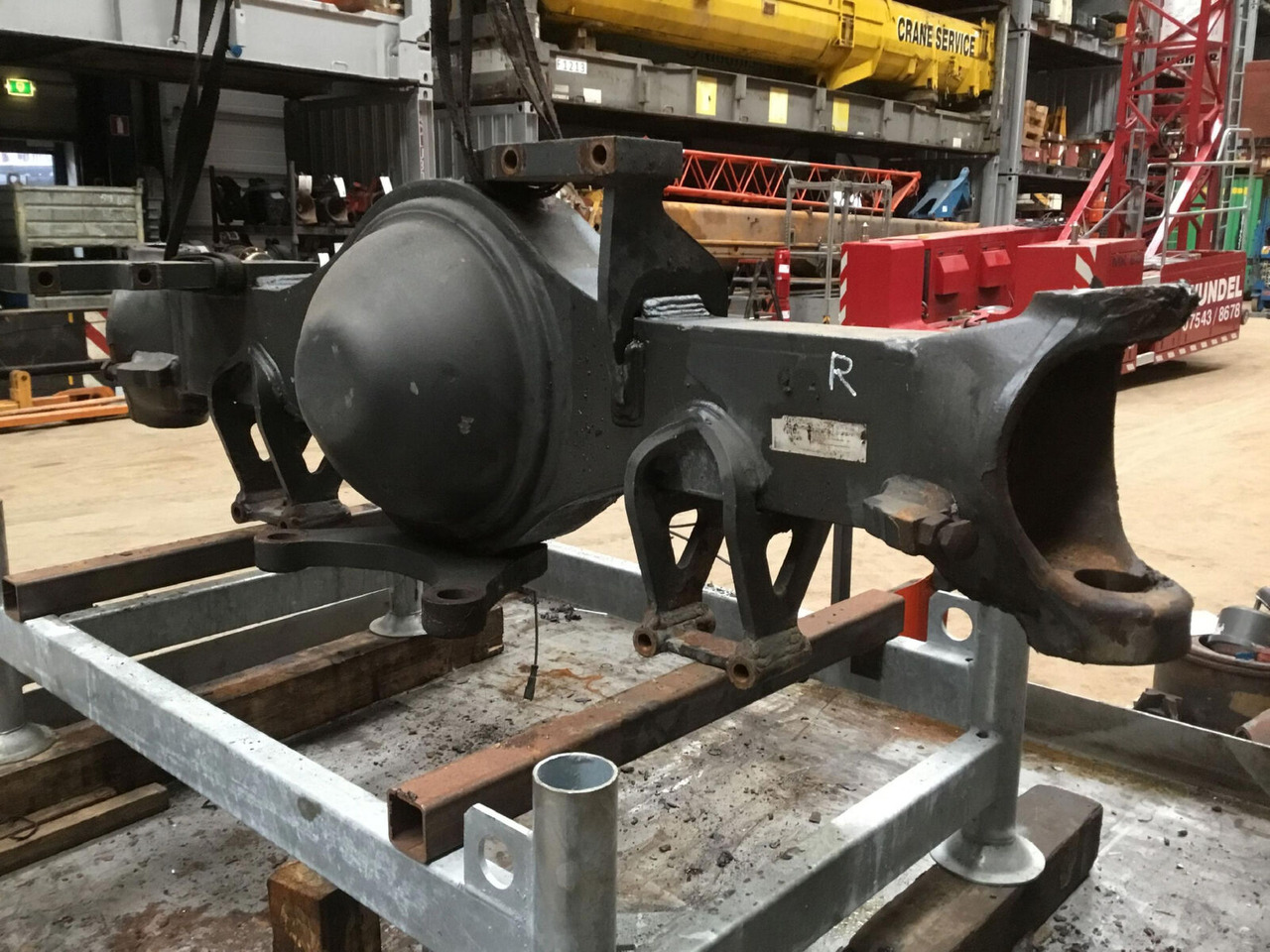 FAUN ATF 50G-3 axle 3 housing - Eje y piezas para Autogrúa: foto 2 FAUN ATF 50G-3 axle 3 housing - Eje y piezas para Autogrúa: foto 2