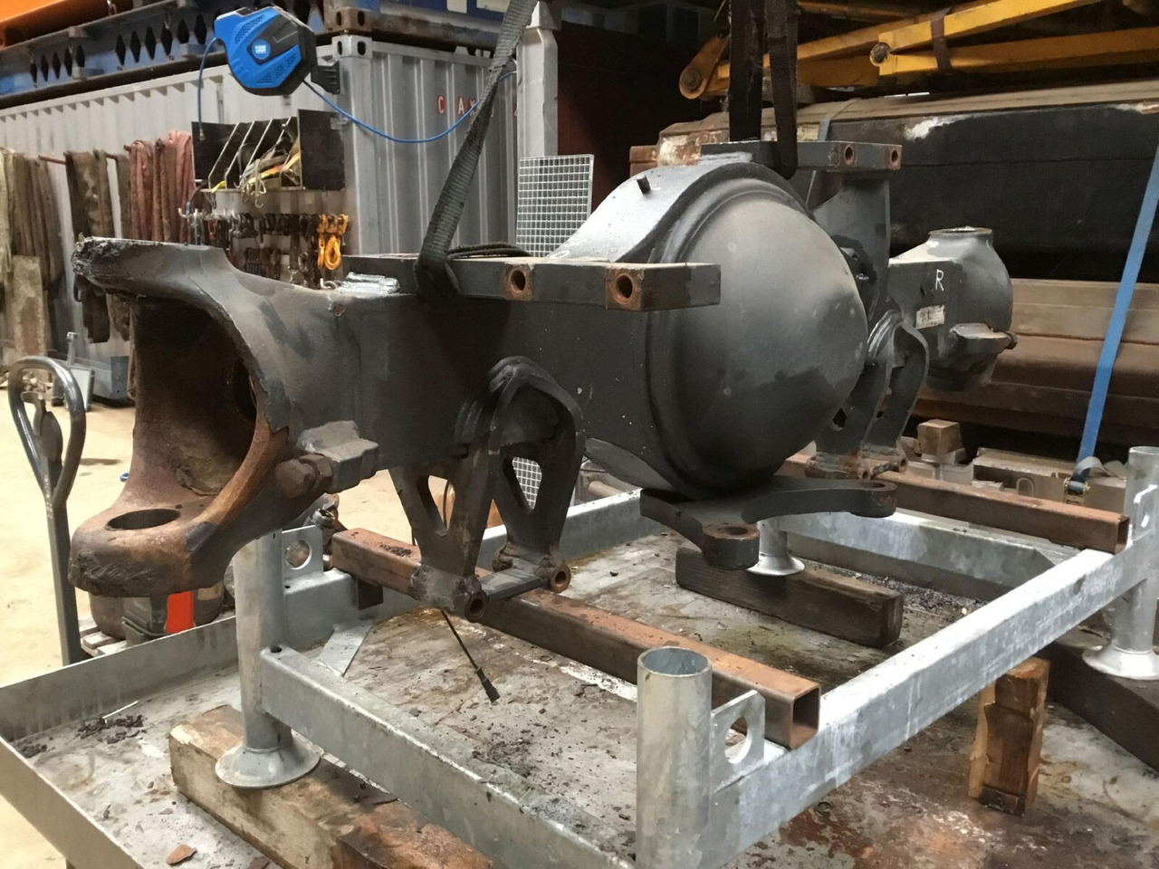 FAUN ATF 50G-3 axle 3 housing - Eje y piezas para Autogrúa: foto 4 FAUN ATF 50G-3 axle 3 housing - Eje y piezas para Autogrúa: foto 4