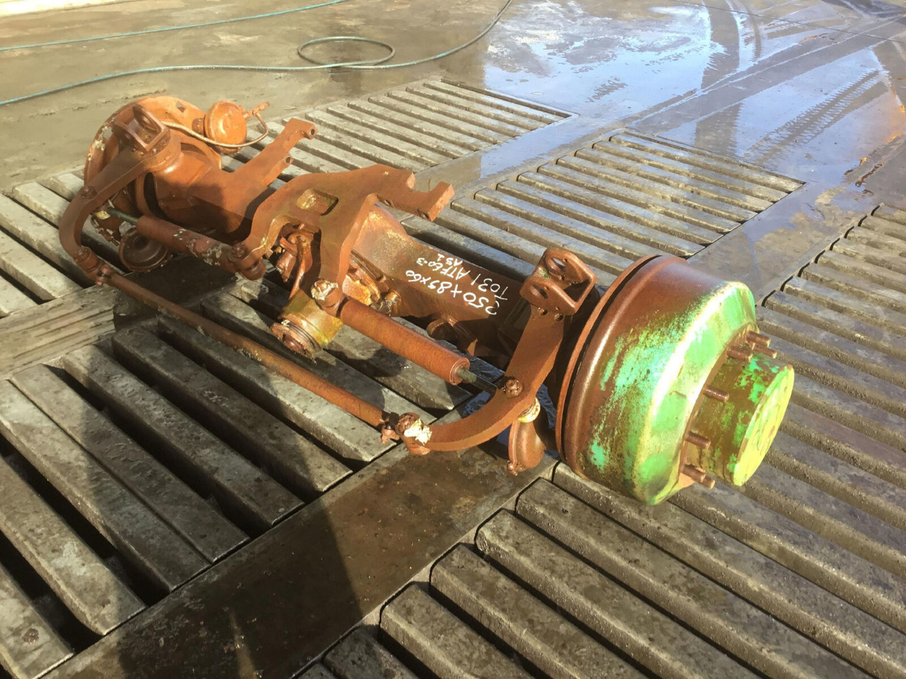 FAUN ATF 60-3 axle 1 - Eje y piezas para Autogrúa: foto 4 FAUN ATF 60-3 axle 1 - Eje y piezas para Autogrúa: foto 4