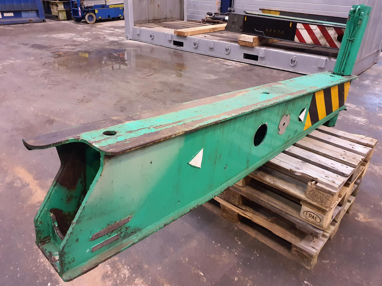 FAUN ATF 60-3 outrigger beam rear with support cylinder - Suspensión para Autogrúa: foto 4 FAUN ATF 60-3 outrigger beam rear with support cylinder - Suspensión para Autogrúa: foto 4